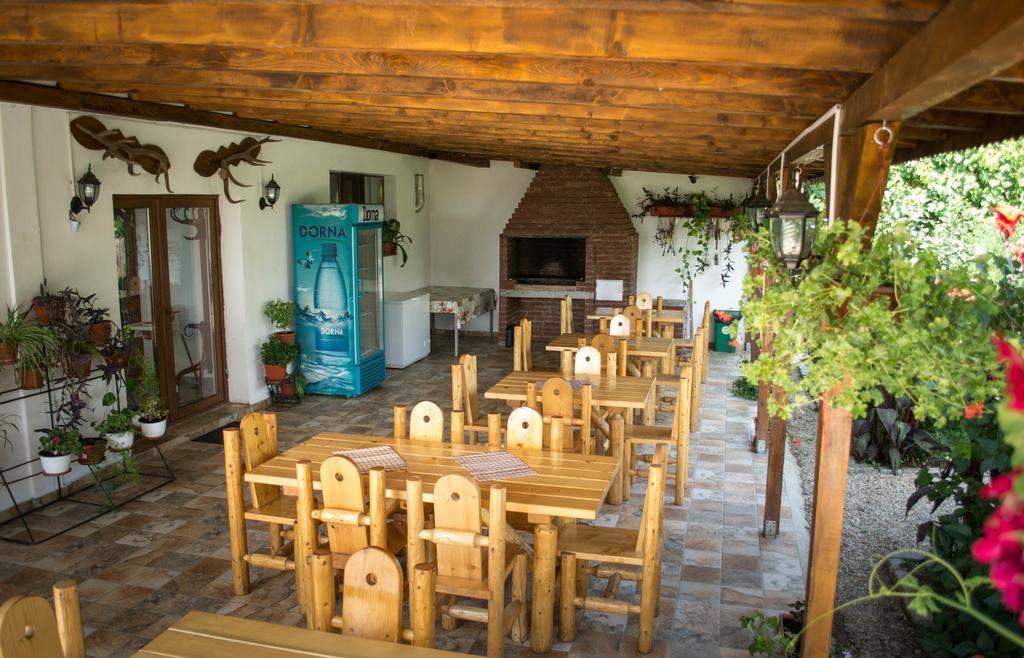 Casa Diana Ξενοδοχείο Comana Εξωτερικό φωτογραφία
